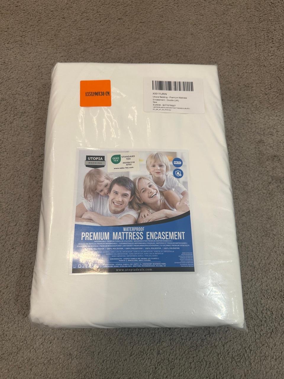 Utopia Bedding Waterproof Mattress Encasement - Double Bed 135 x 190 x 30 cm