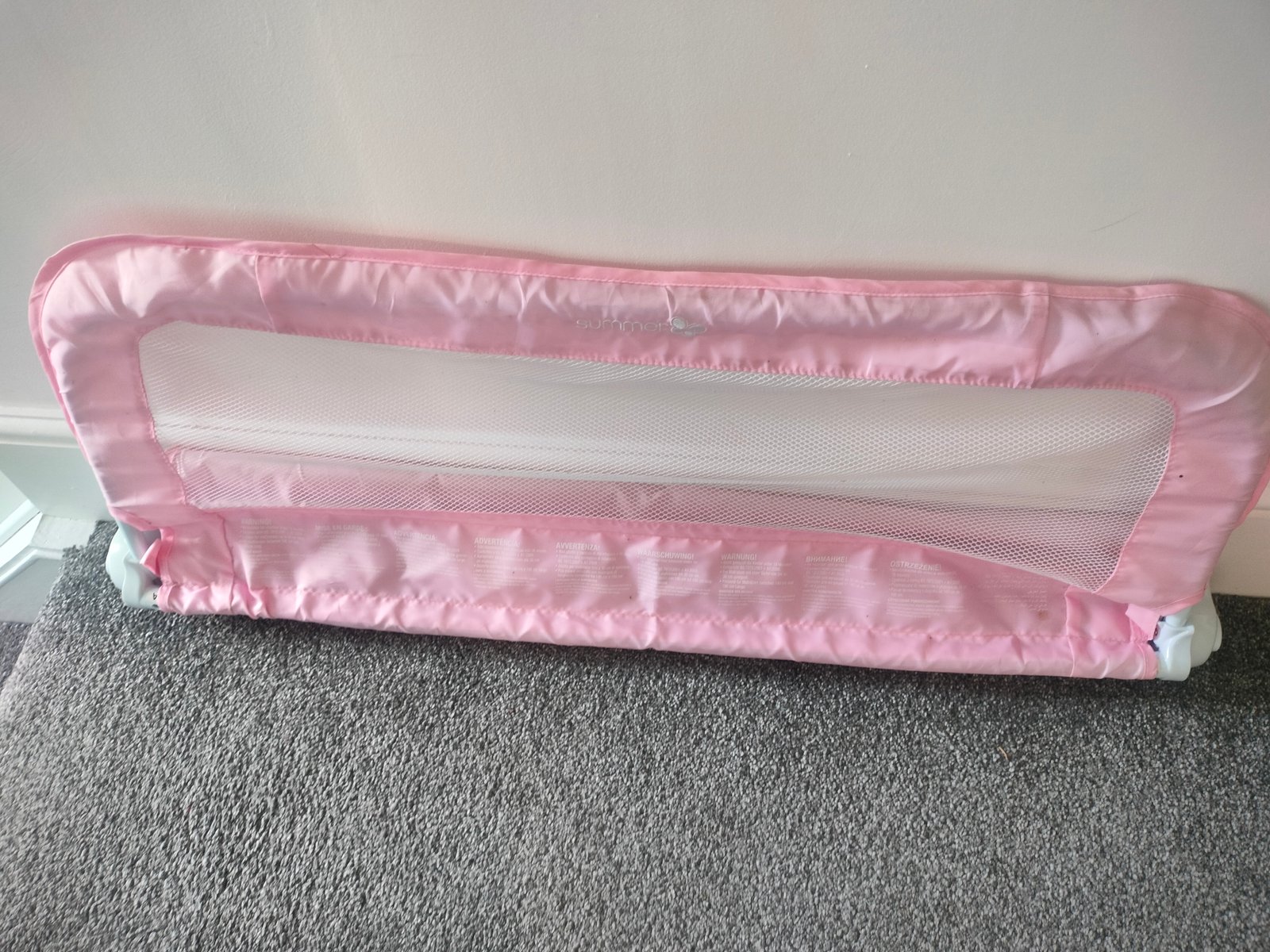 Bed guard for toddler