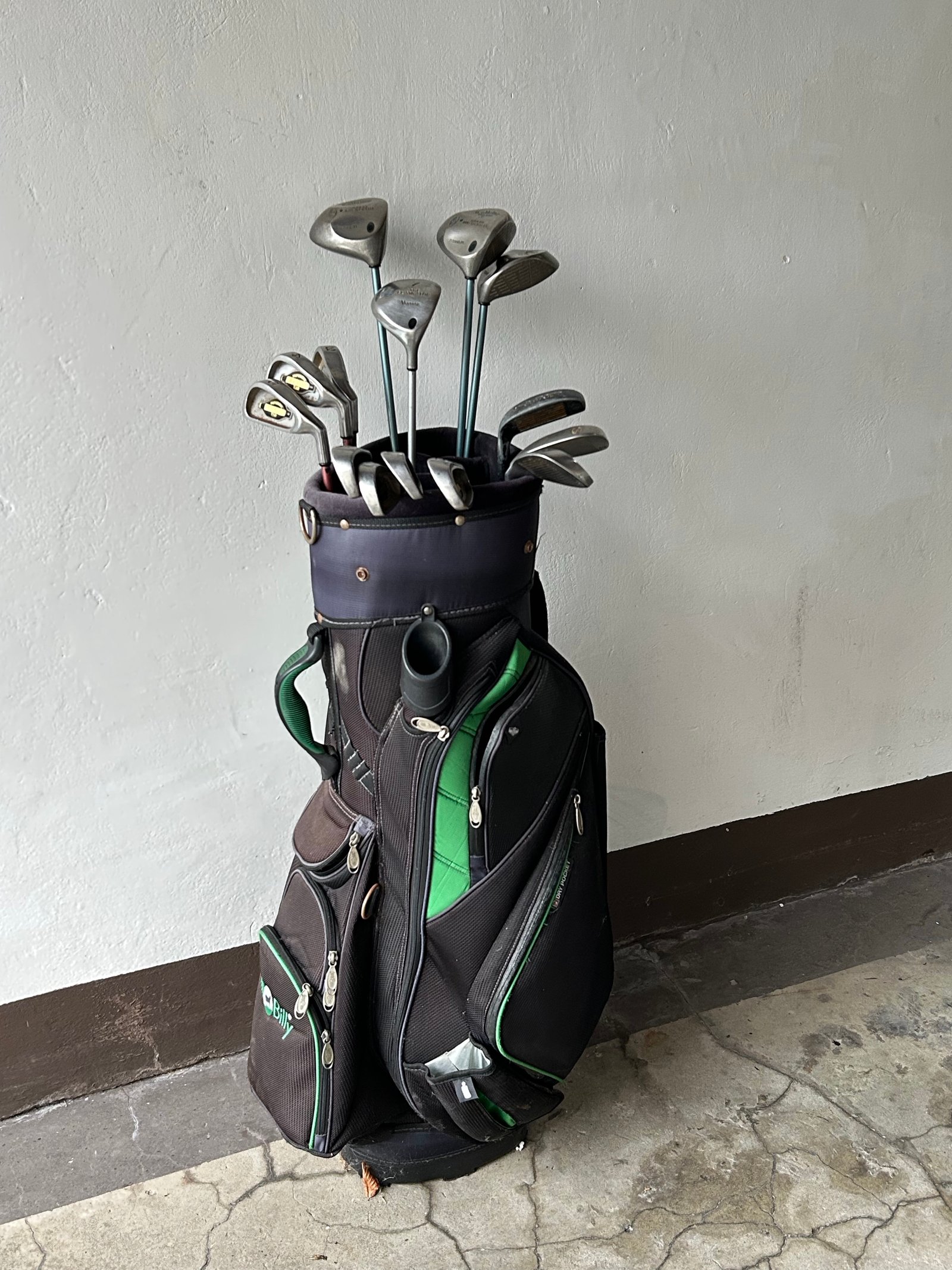 Full Set of Ladies Golf Clubs