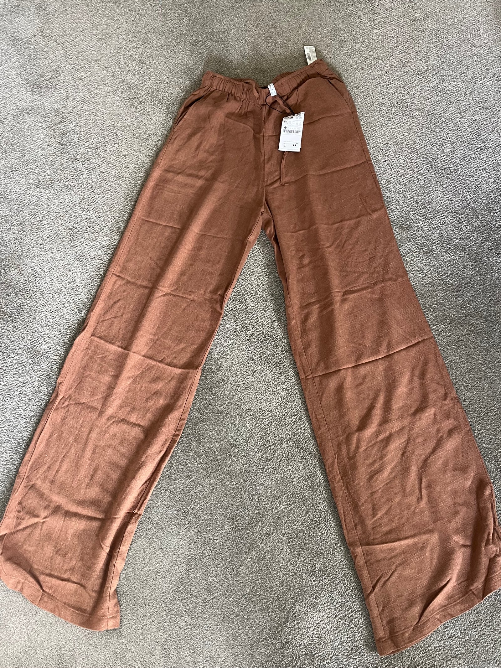 Brand new wide leg Stradivarius trousers